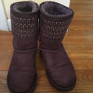 Purple UGGs Girl Size 7